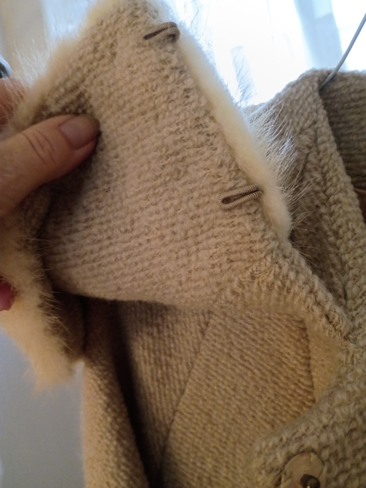 Vintage „A Siari Original Beige Tweed Coat With Authentic Mink Collar