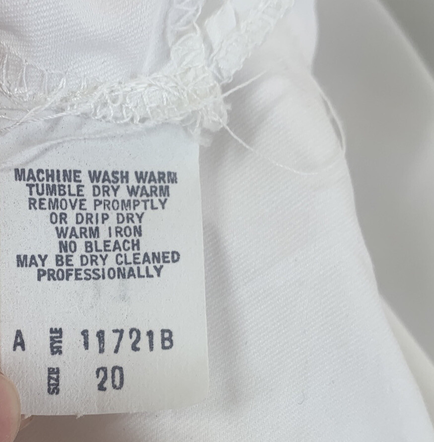 Vintage Donovan-Galvani Of Dallas White Blouse Size 20 BowTie USA *small stain*