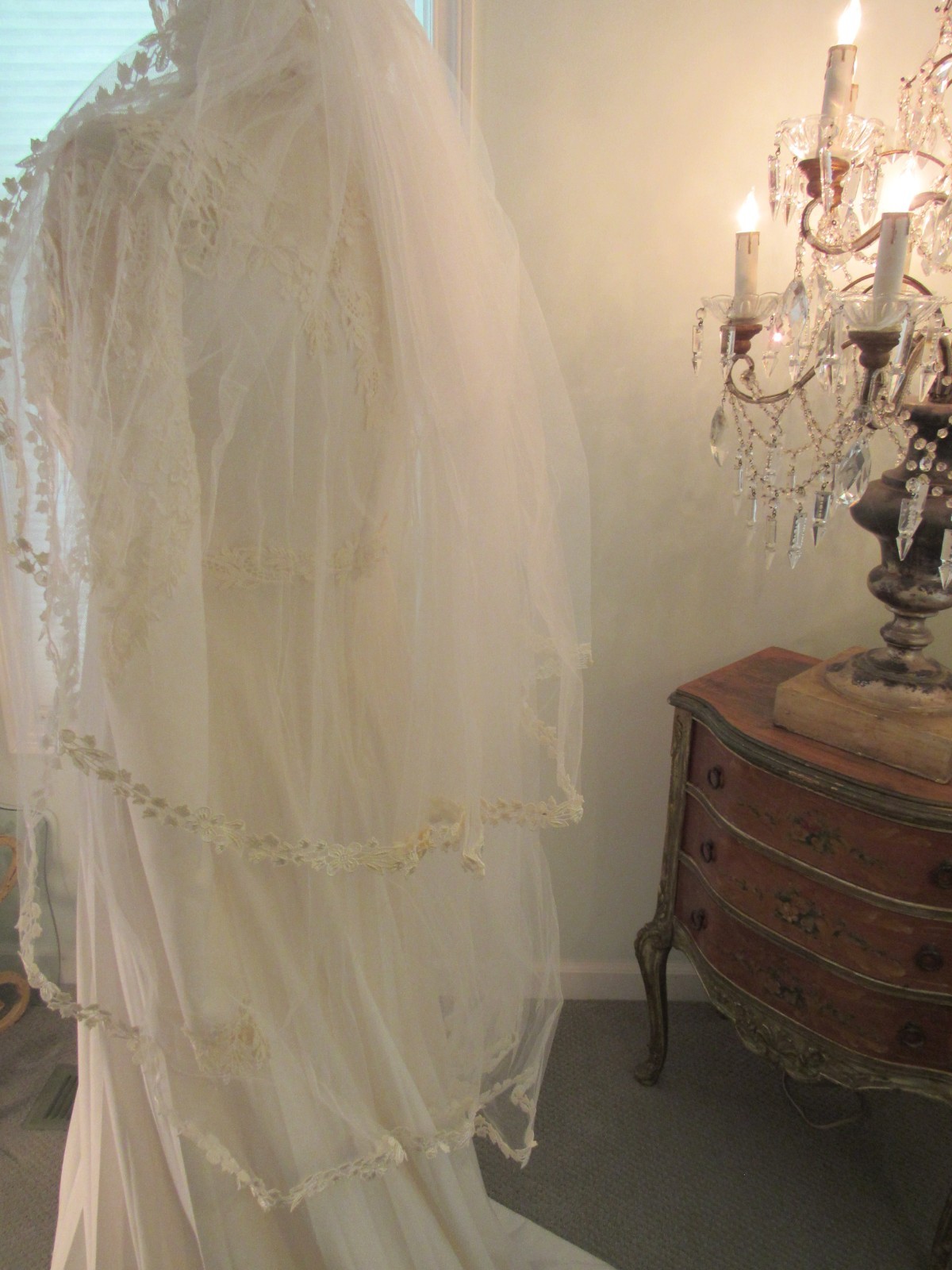 Vintage 1970’s Wedding Dress/Veil Original Owner GVC