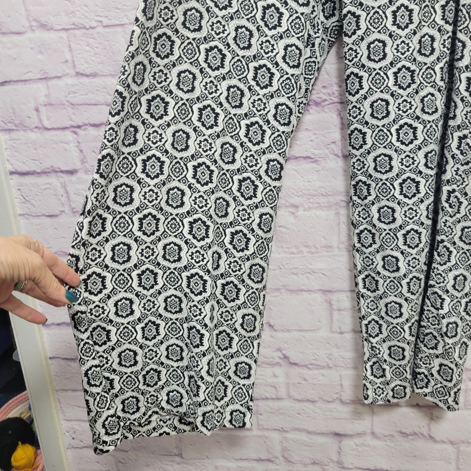 Old Navy Medallion Pattern Pixie Pants XXL Wide Leg Pocket Comfy Y2K Boho Casual