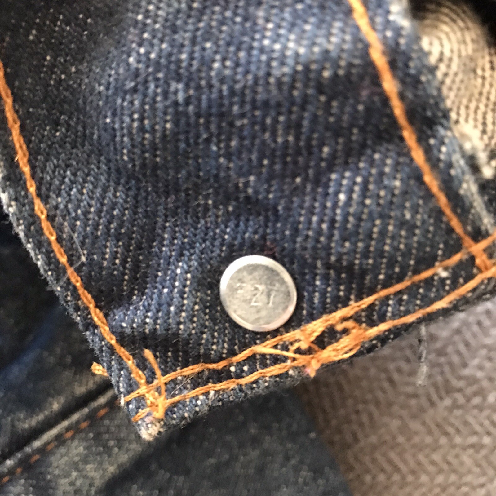 Vintage Levi’s Denim Jean Jacket Dark Wash Size 34 Awesome