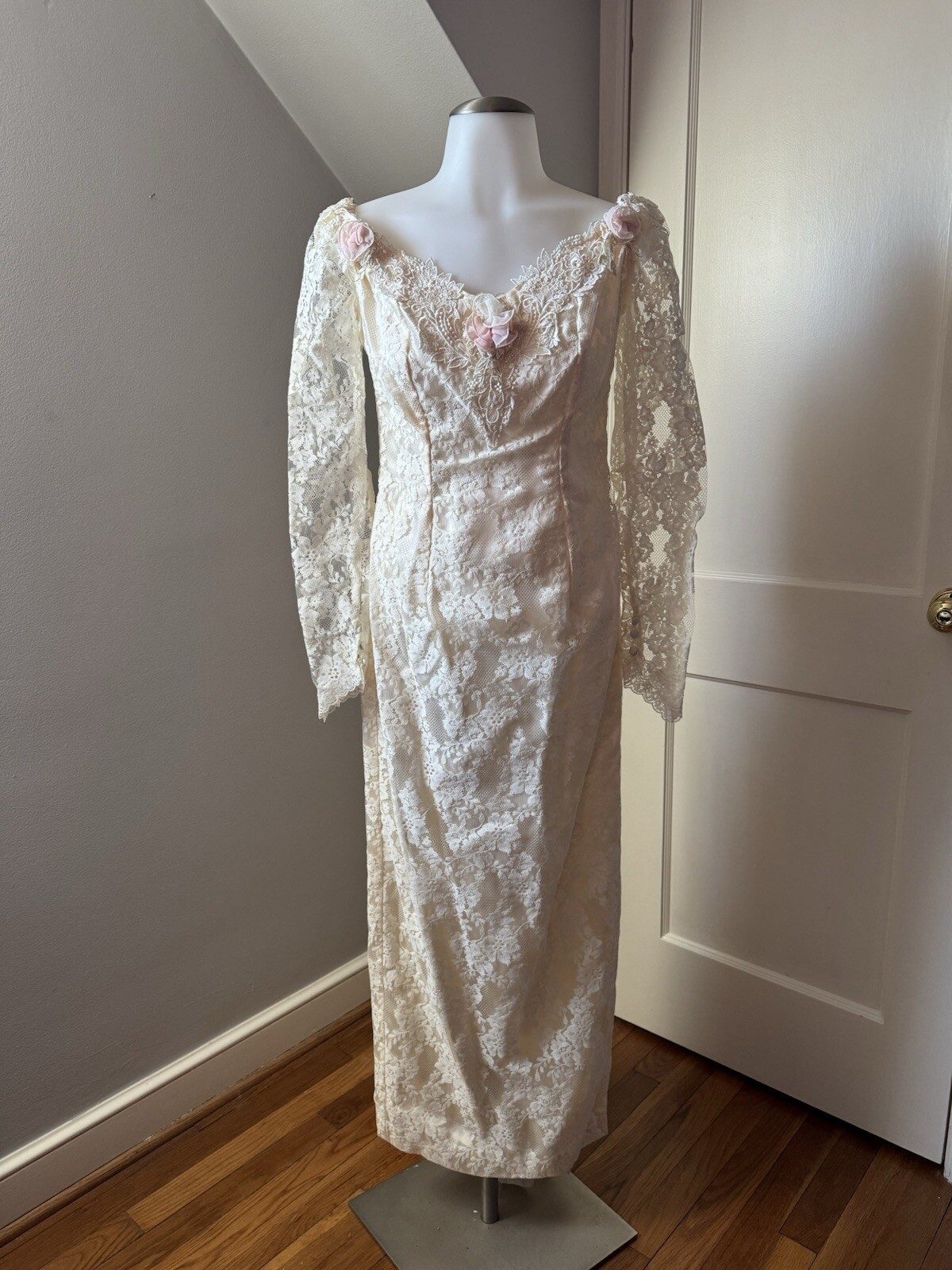 Women’s Susan Lane’s Country Elegance Vintage Wedding Gown Size 8 W/Headpiece