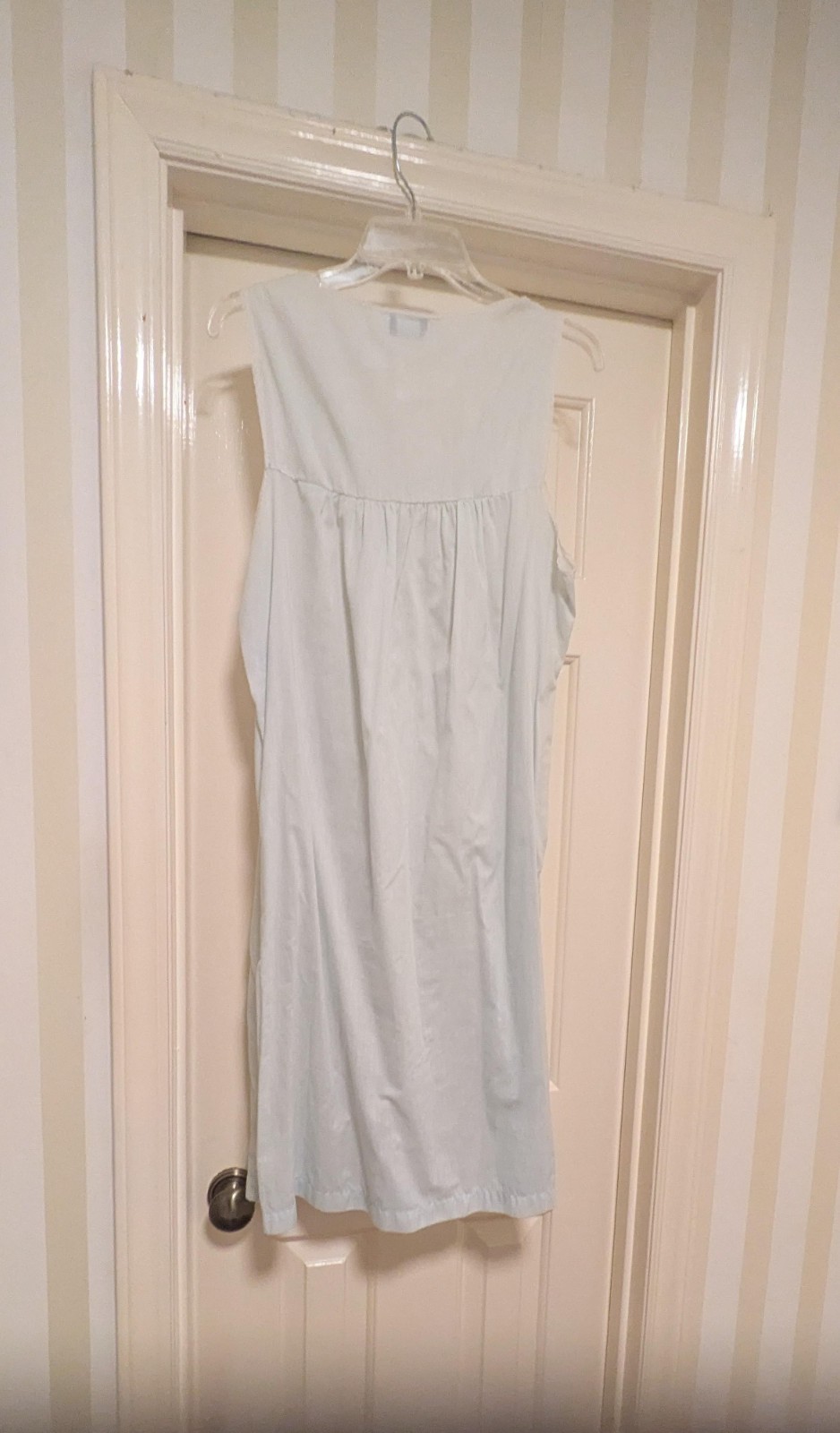 Vintage Vanity Fair Good Condition Light Aqua Sleeveless Night Gown