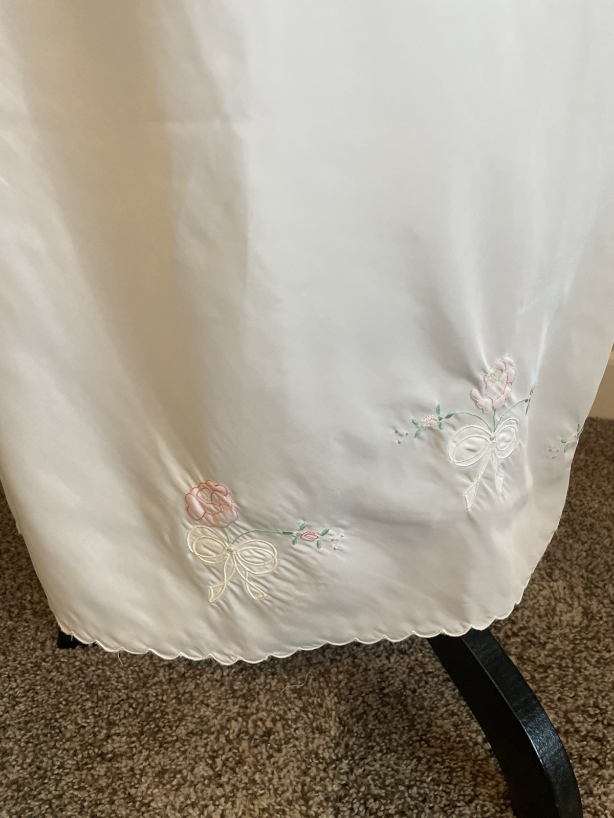 Vintage 1970’s Chevette Long Slip White Hand Embroidery Floral Women Large Flaw