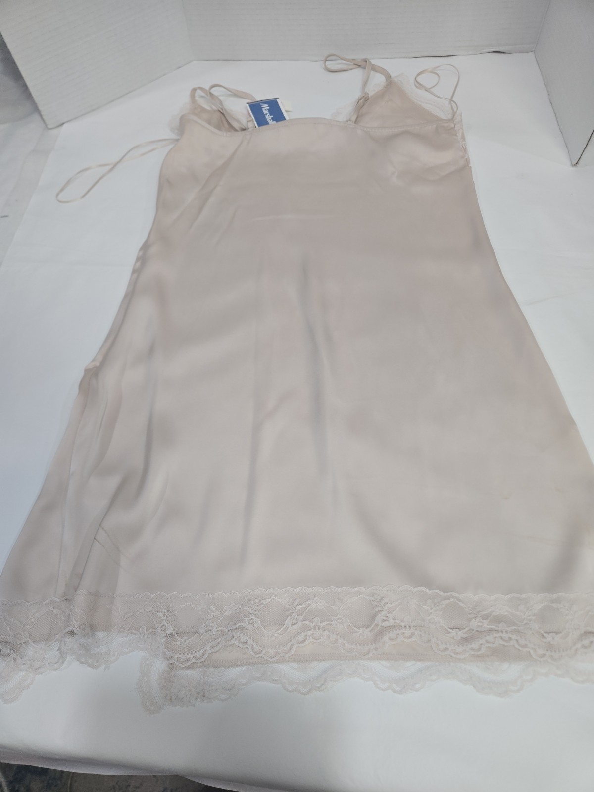 Song Of Style Slip Or Night Dress Woman Size Medium Lingerie Beige Feminine Core