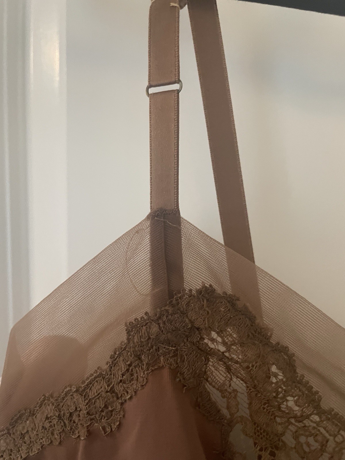 Vintage Van Raalte Suavette Full Slip Mocha Mushroom Brown Lace Size 40, 07206A