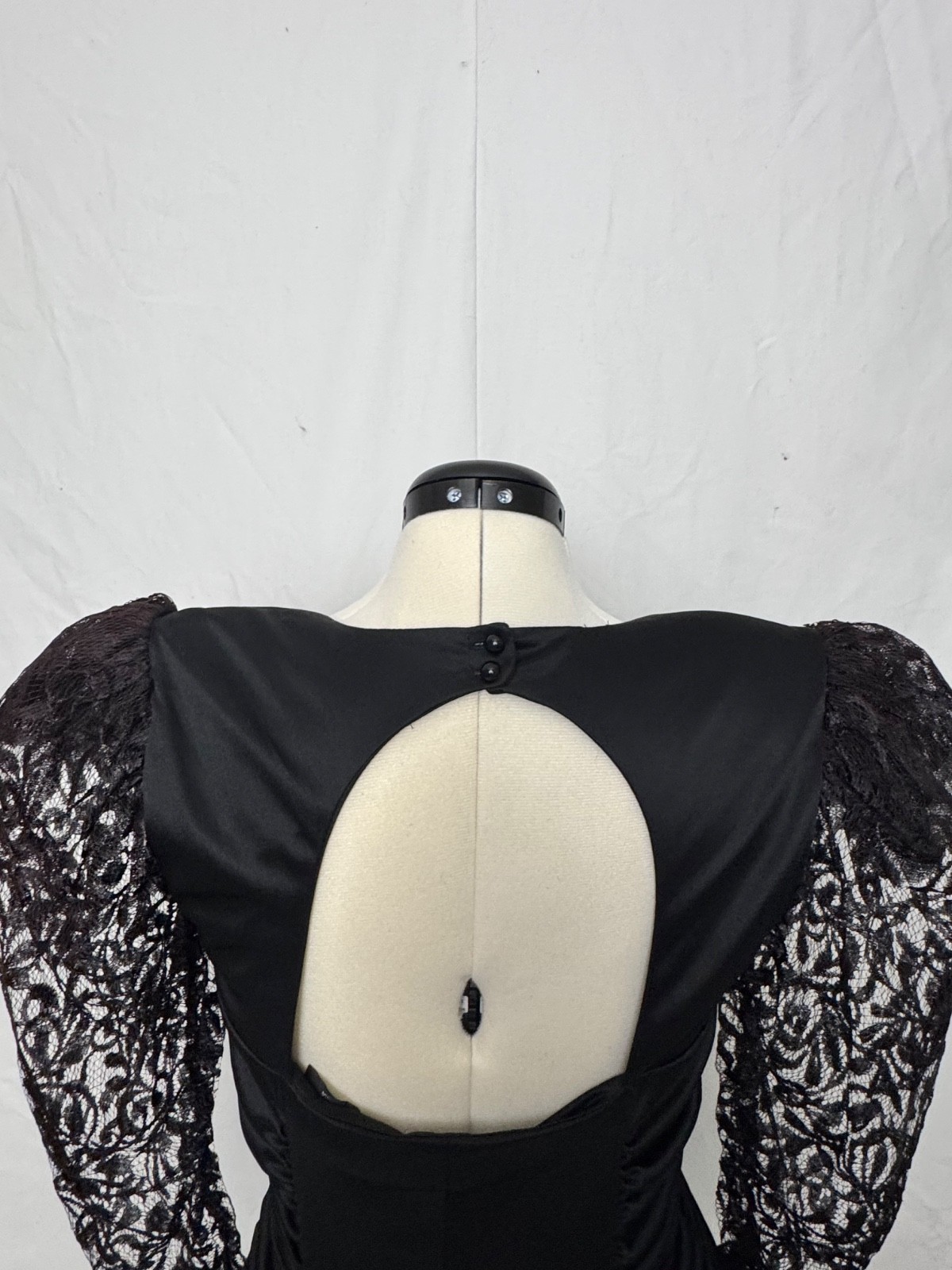 Vintage 1980s Black Wiggle Dress w Lace Sleeves Ruched Side Panels