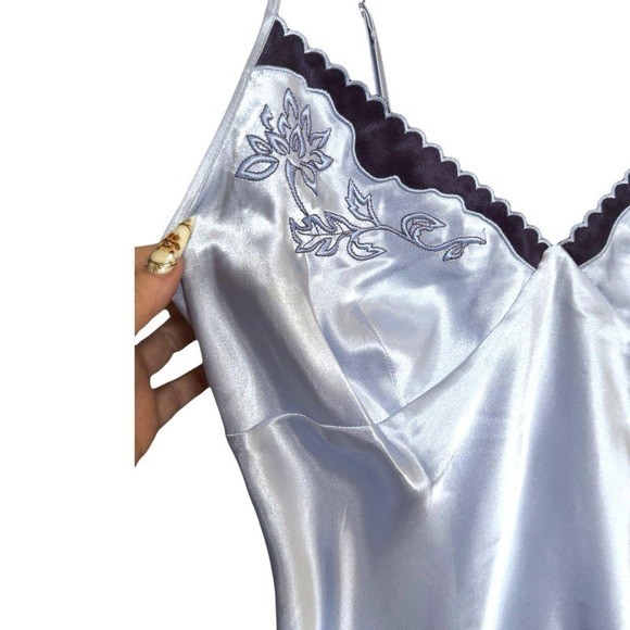 Stunning 90s vintage Jones New York icy blue embroidered mini slip dress M