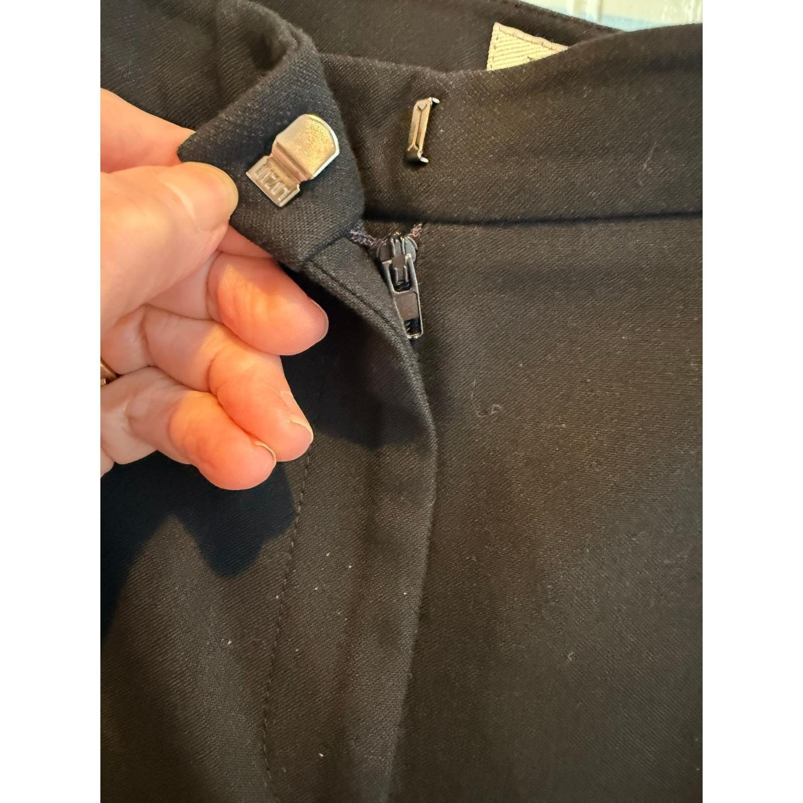 Burberry Black Flare Leg Trousers US 10 UK 12 Classic Vintage Old Money