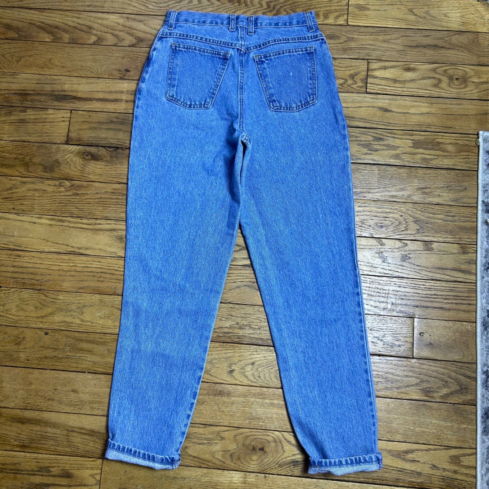 Mixed Blues Vintage High Waisted Mom Jeans Medium Wash Blue Made in USA Size 11
