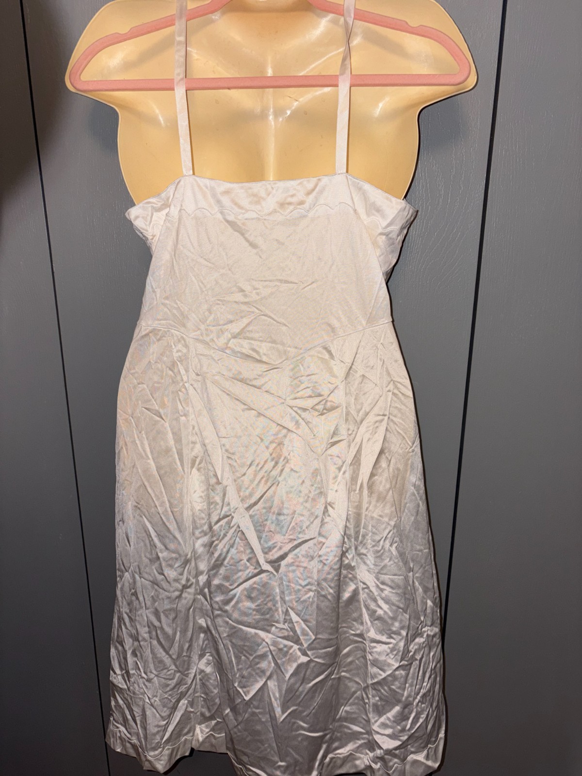 VTG Sears 38 White Full Hips Slip Detailed Scalloped Trim 84409