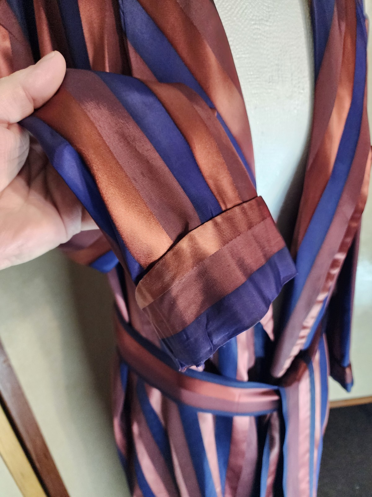 Royal Lounger Smoking Jacket 40s Maroon Blue Stripes Satiny Dressing Gown Deco
