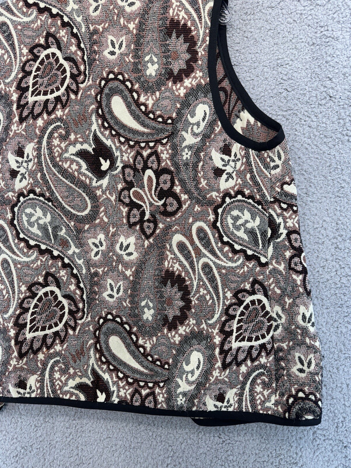 Mr.Alex Alex Colman Inc Tapestry Open Sleeveless Vest 27”H X 22”W