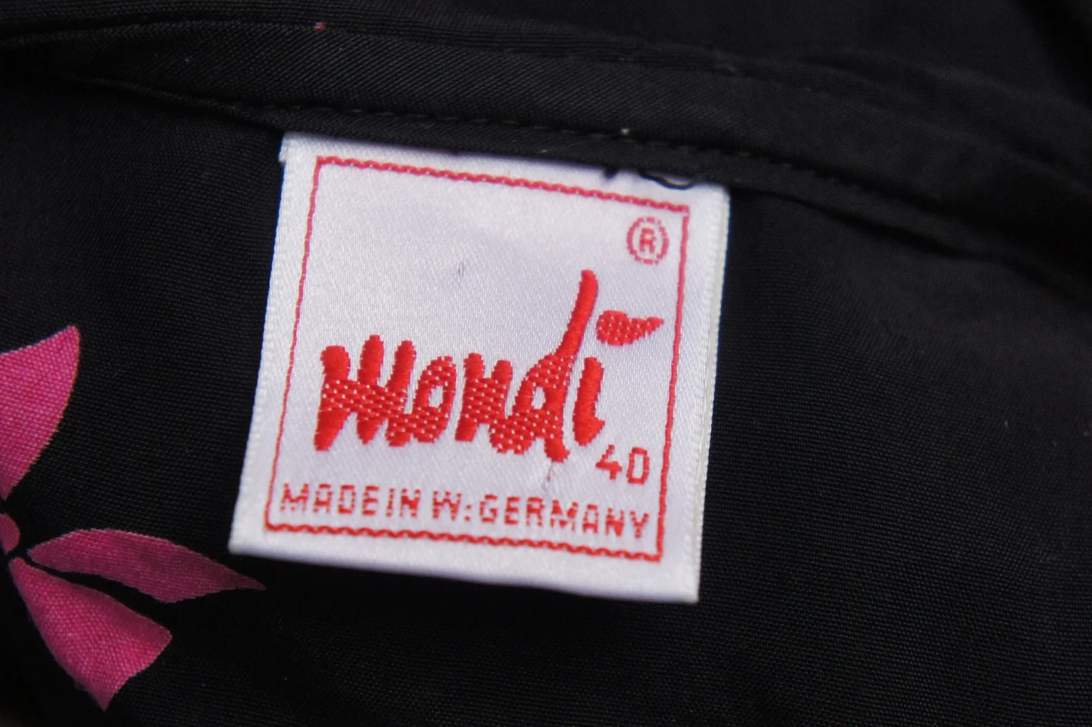 Vintage 70s-80s Black Pink Bow Print By Mondi Western Germany High Fashion Retro