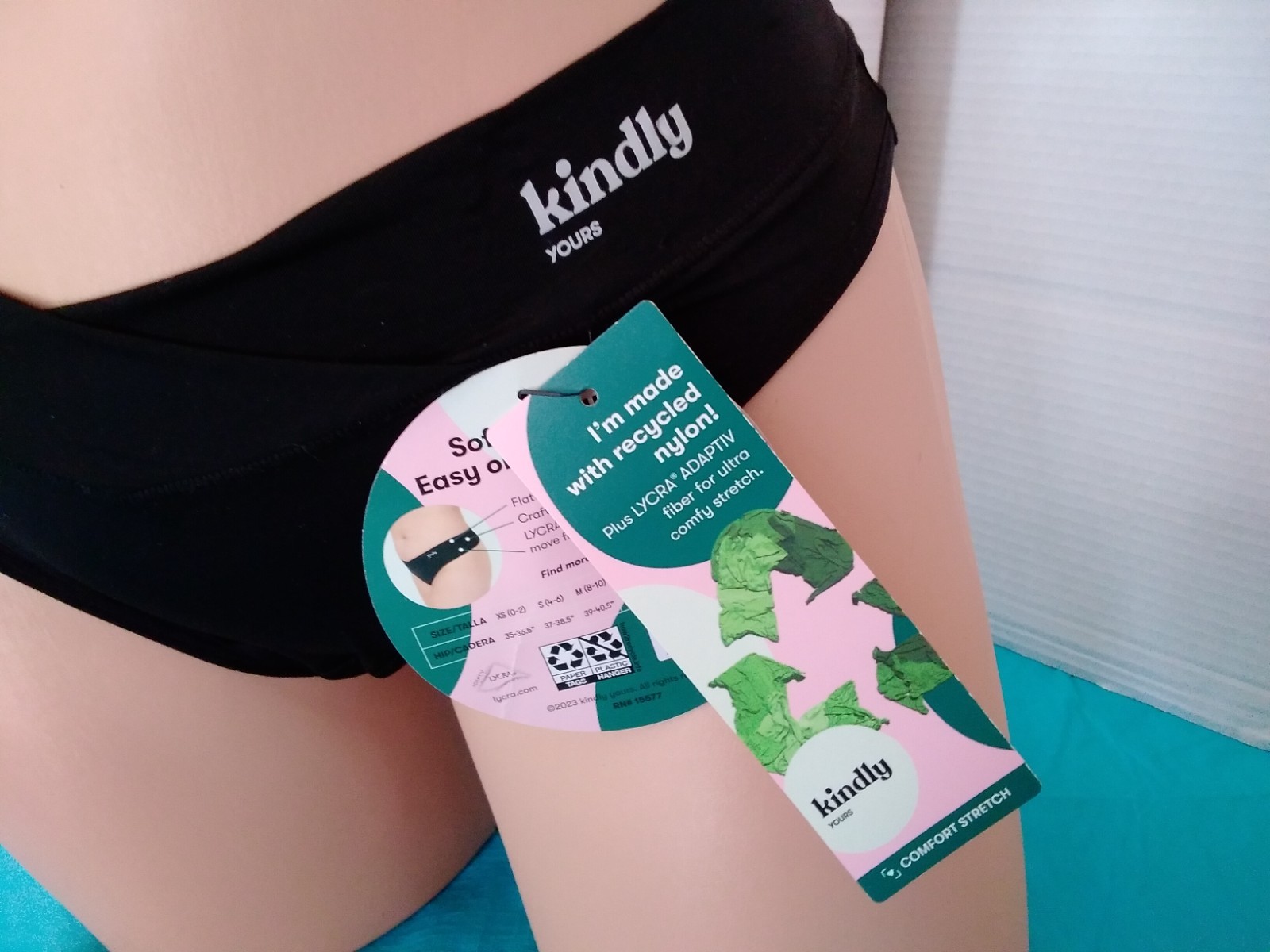 Panties 1 Pair Women’s THONG Kindly Yours Brand Size Medium 8-10 NWT Black