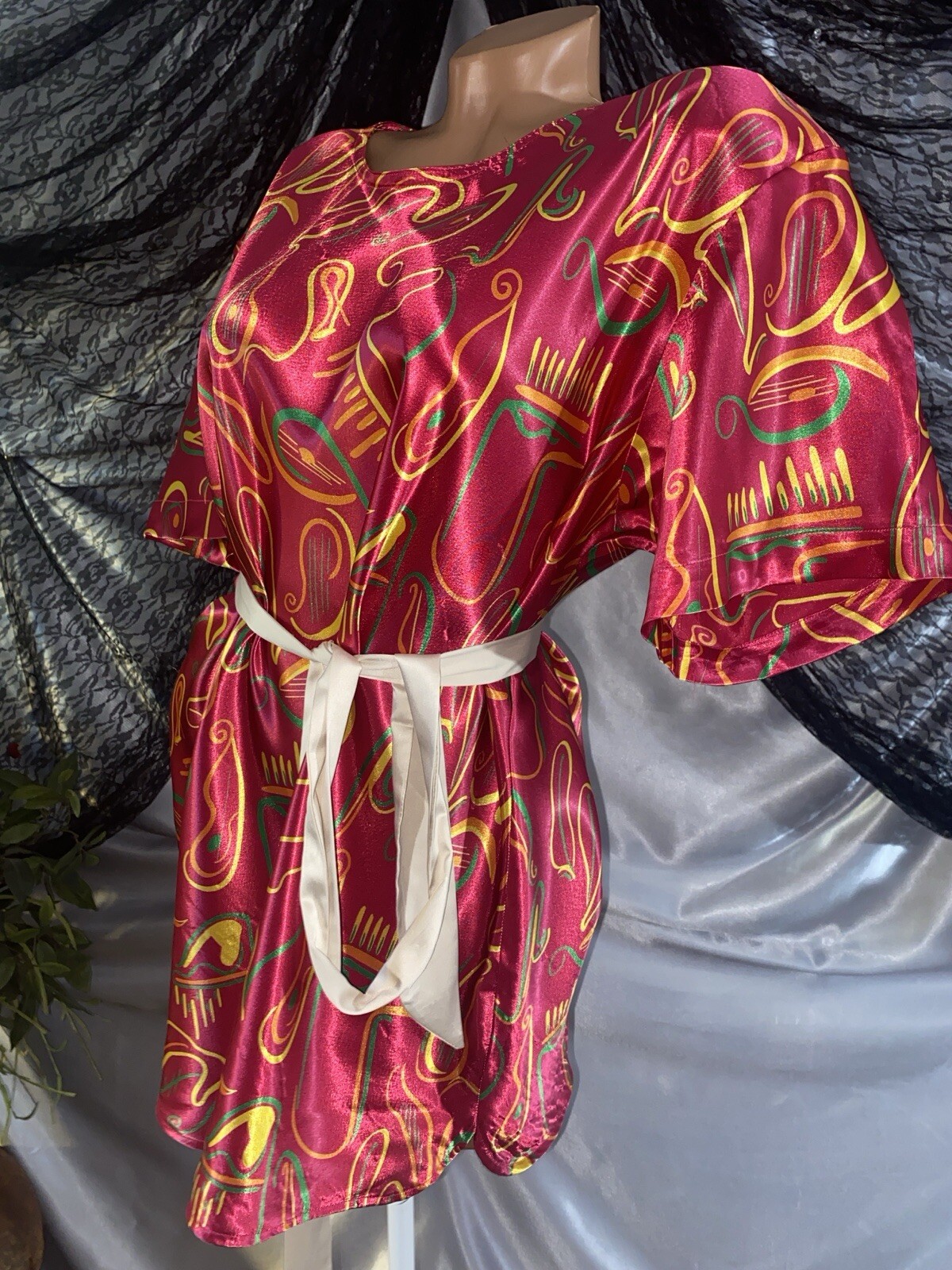 VTG SATIN SHINY NORDSTROM IMPORT GEO ABSTRACT SLEEP SHIRT BABYDOLL CHEMISE 60″