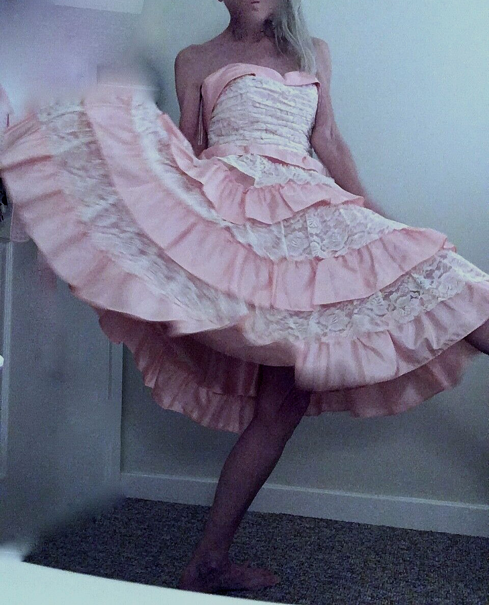 Betsey Johnson Evening Size 6 Vintage Silk Corset Laced Dress Ruffles Tulle Pink