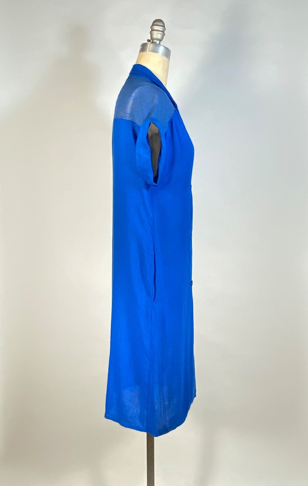 Vintage 1980’s- 90’s COBALT blue lightweight rayon/flax blend dress by Chenelli