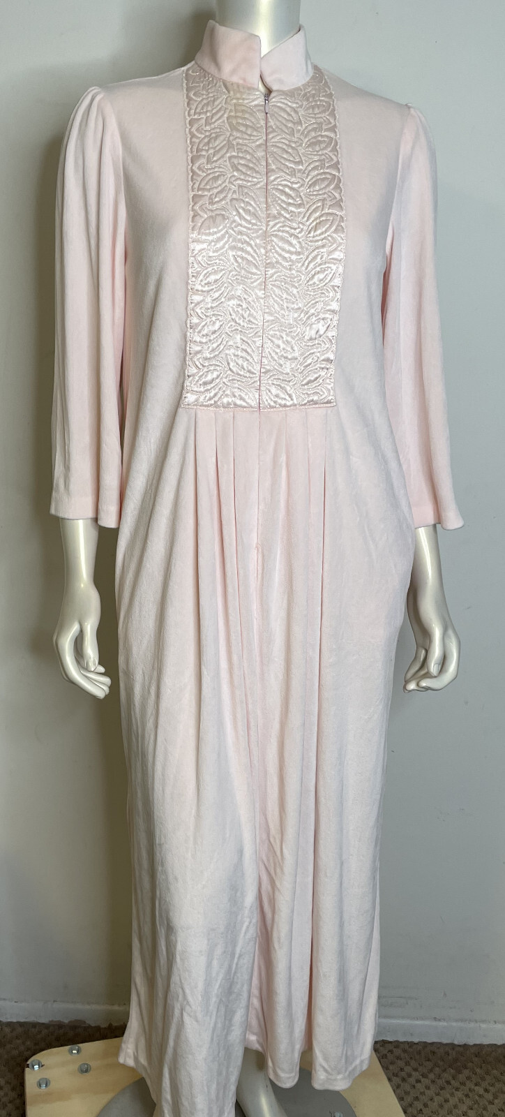 Vintage Saks Fifth Avenue Pink Velour Long Robe SP Petite Diamond Tea Gown Hole