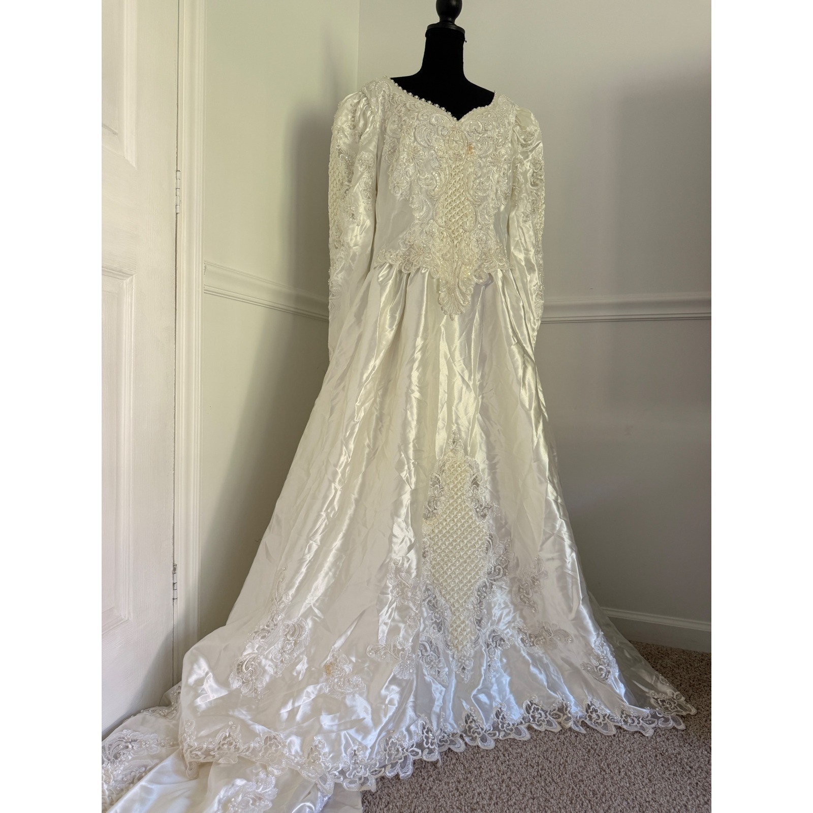 Vintage Ivory Satin Beaded bride Wedding Dress Long Sleeve Train 80s XL