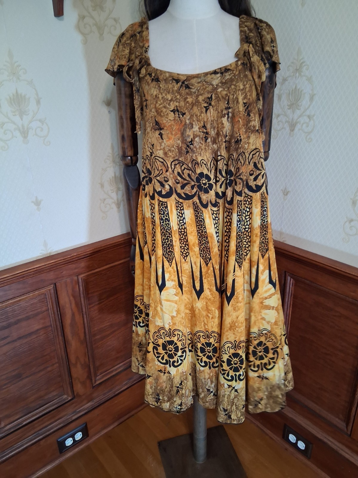 Vintage 1970s Lady Cactus Amber Batik Fluttery Bohemian Hippie Handmade Dress