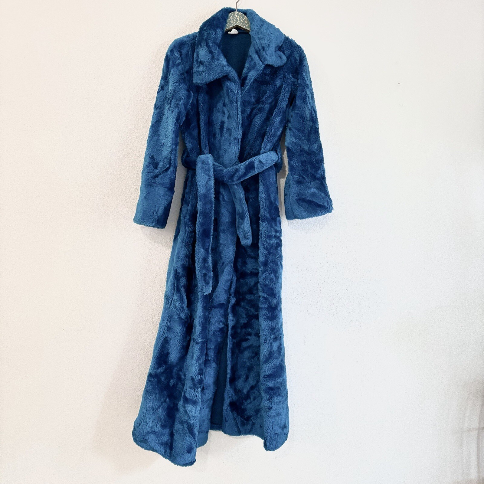 Vintage Kingly 1970’s Blue Faux Fur Wrap Robe Size Large 16/18 Made In USA