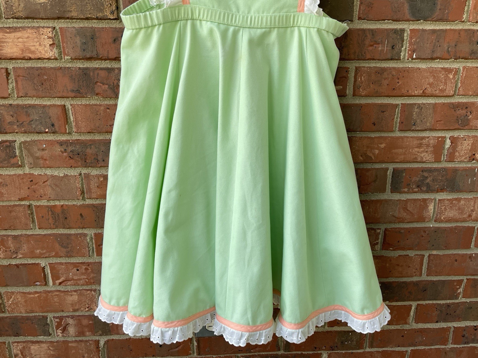 Vintage Handmade Apron Dress Novelty Fruit Applique Eyelet Lace Ruffle Trim LG