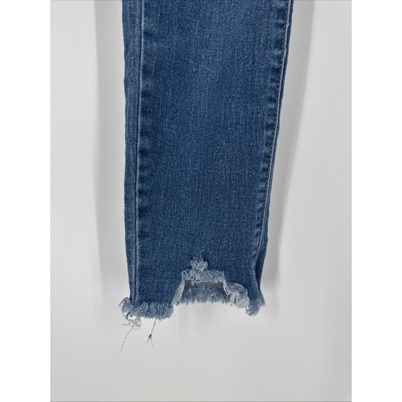 California Vintage Blue Jeans Womens Junior 7/28 Stretch Skinny Stonewash Zip