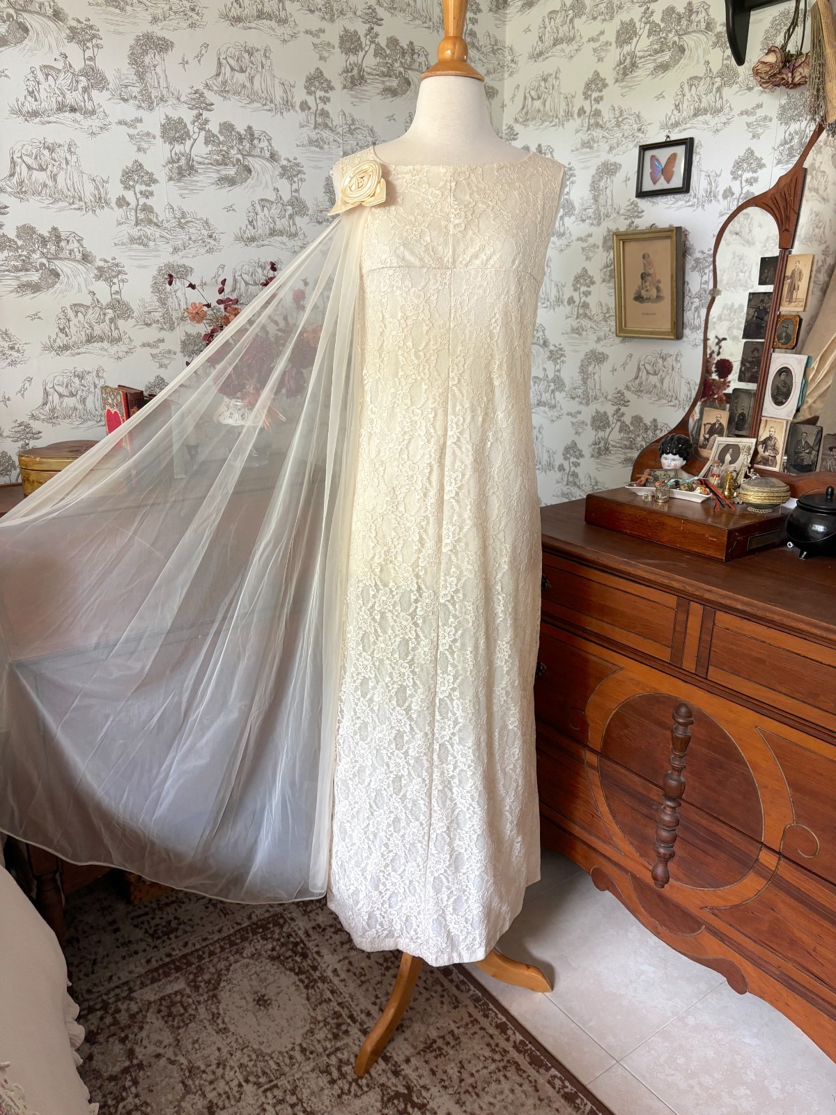 Vintage 60s Cream Lace Wedding Gown: Nylon, Sleeveless, Detachable Rosette Train