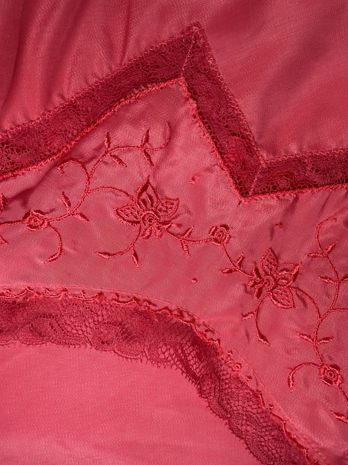 Vintage 1950s BARBIZON Crepe Remarque Hot Pink Full slip dress Lil Beth 14 Miss