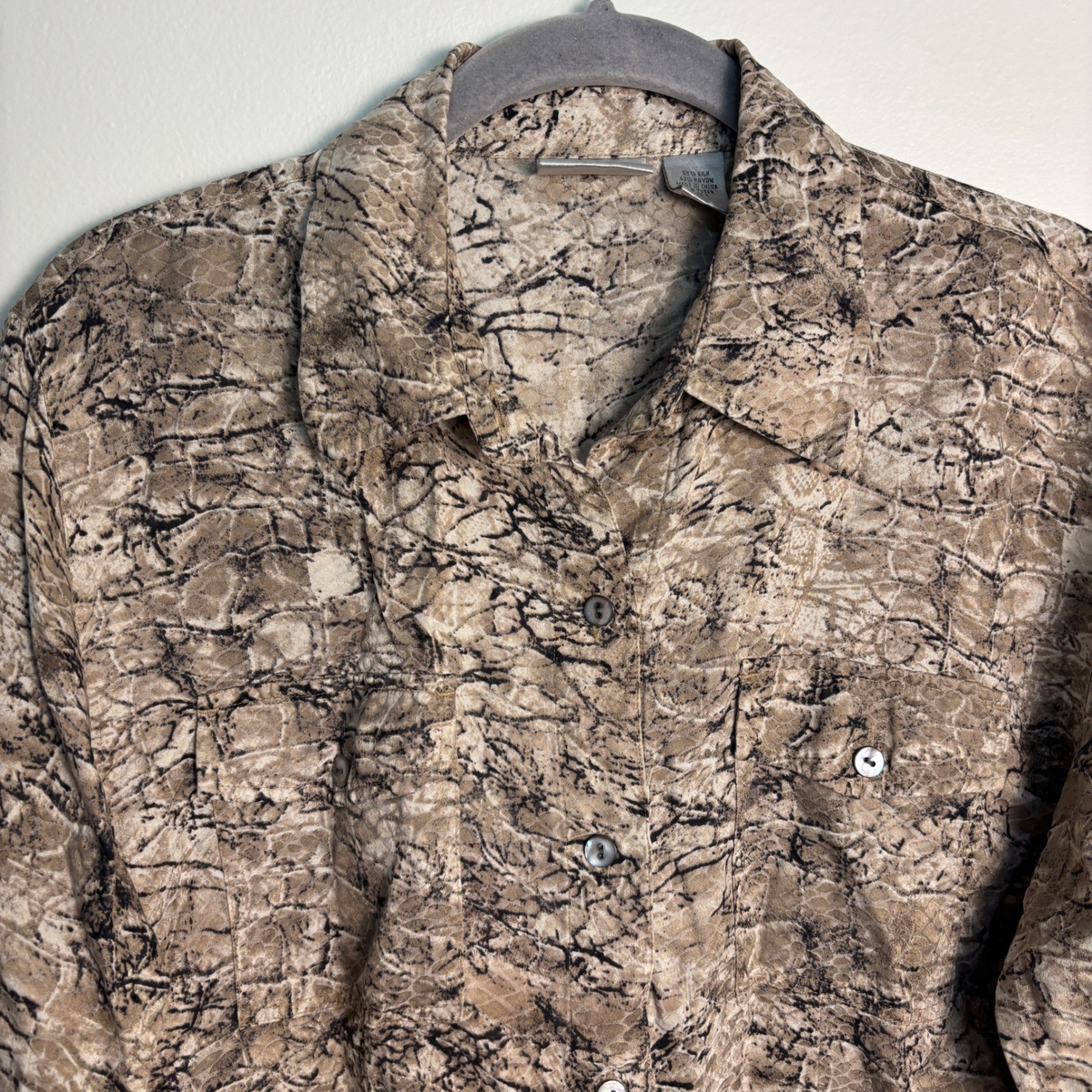 Chico’s SILK Blend Button Up Blouse Women’s Medium Animal Print Career Top