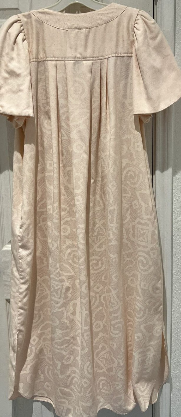 Ruth Norman Neiman Marcus Peach Zippered Dressing Robe Size S