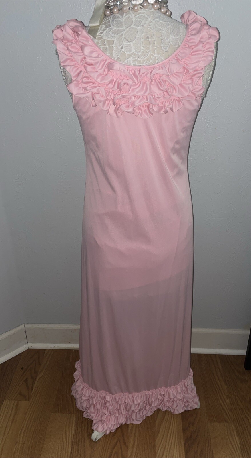 Vtg Sissy PINK Gown Nylon Maidenform Woman’s M TONS of RUFFLES Long Nightgown
