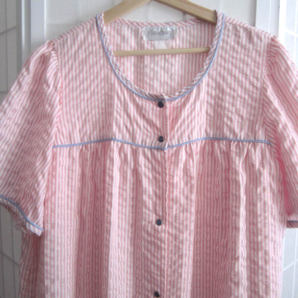 Vintage Herbcraft Housecoat Duster Robe XL Pink Striped Seersucker Embroidered