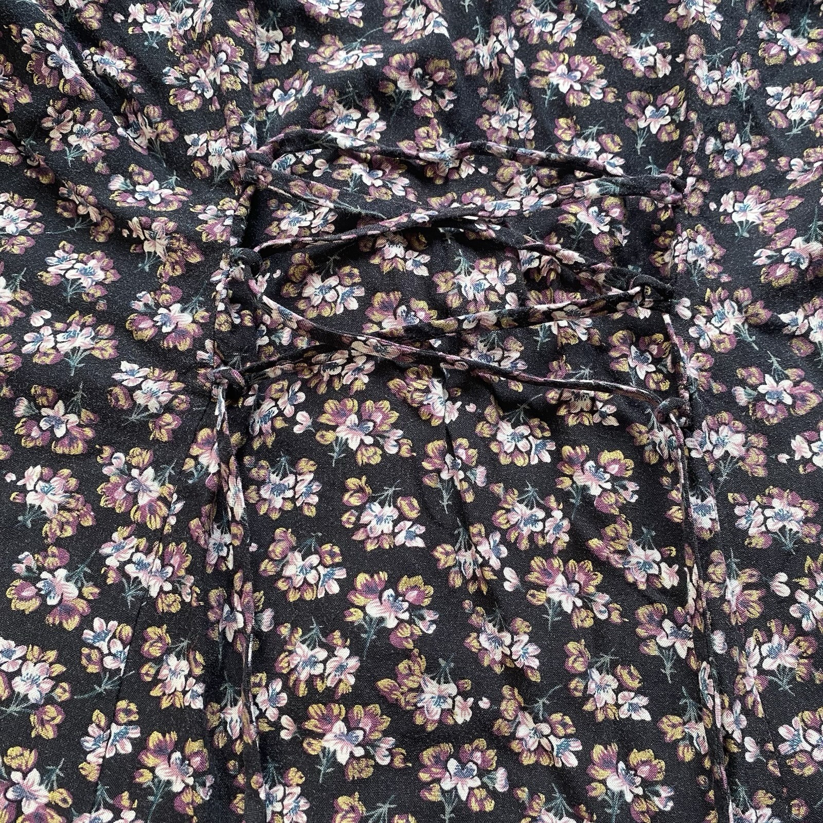 Vintage 90’s Caroline Wells Floral Midi Dress. Corset Back Tie. Rayon. Size 4.