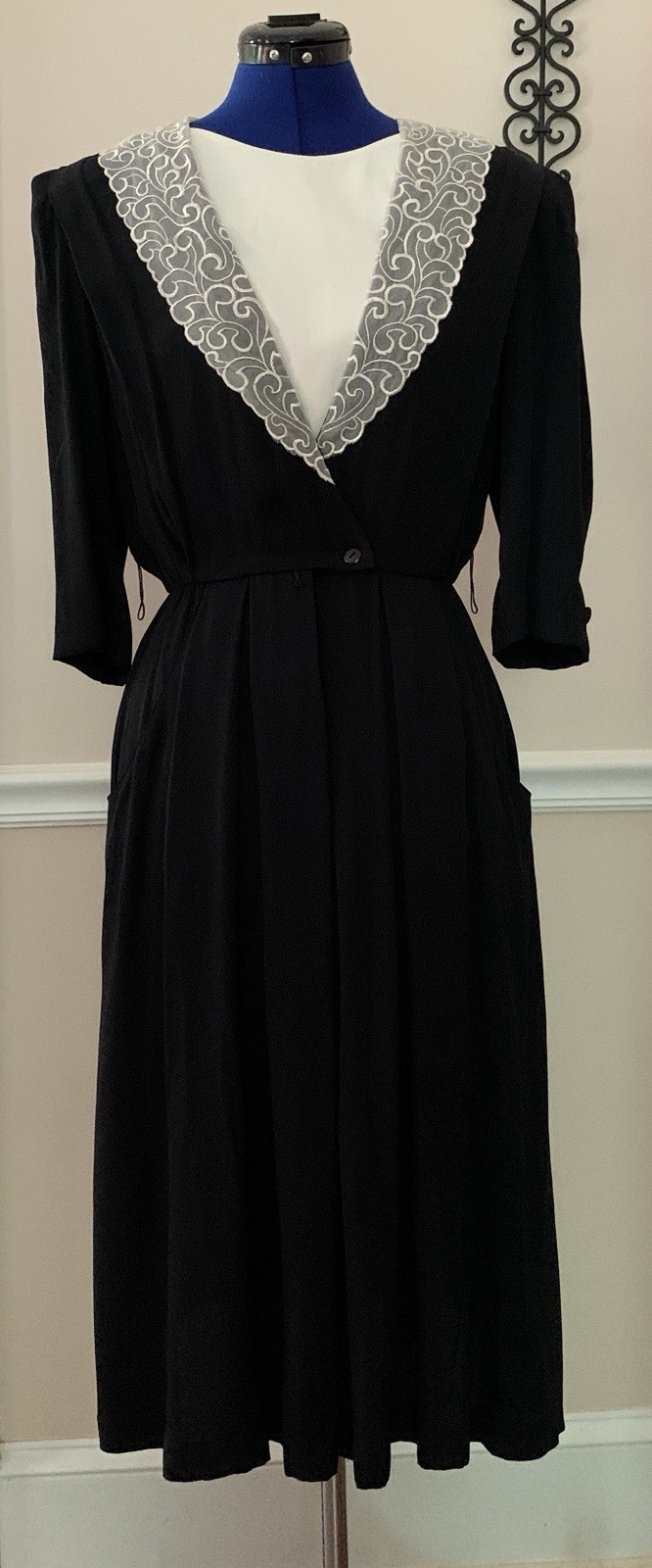 Vintage R. J. Stevens By Carol Escritor Black Dress Lace Collar Size Petites 8