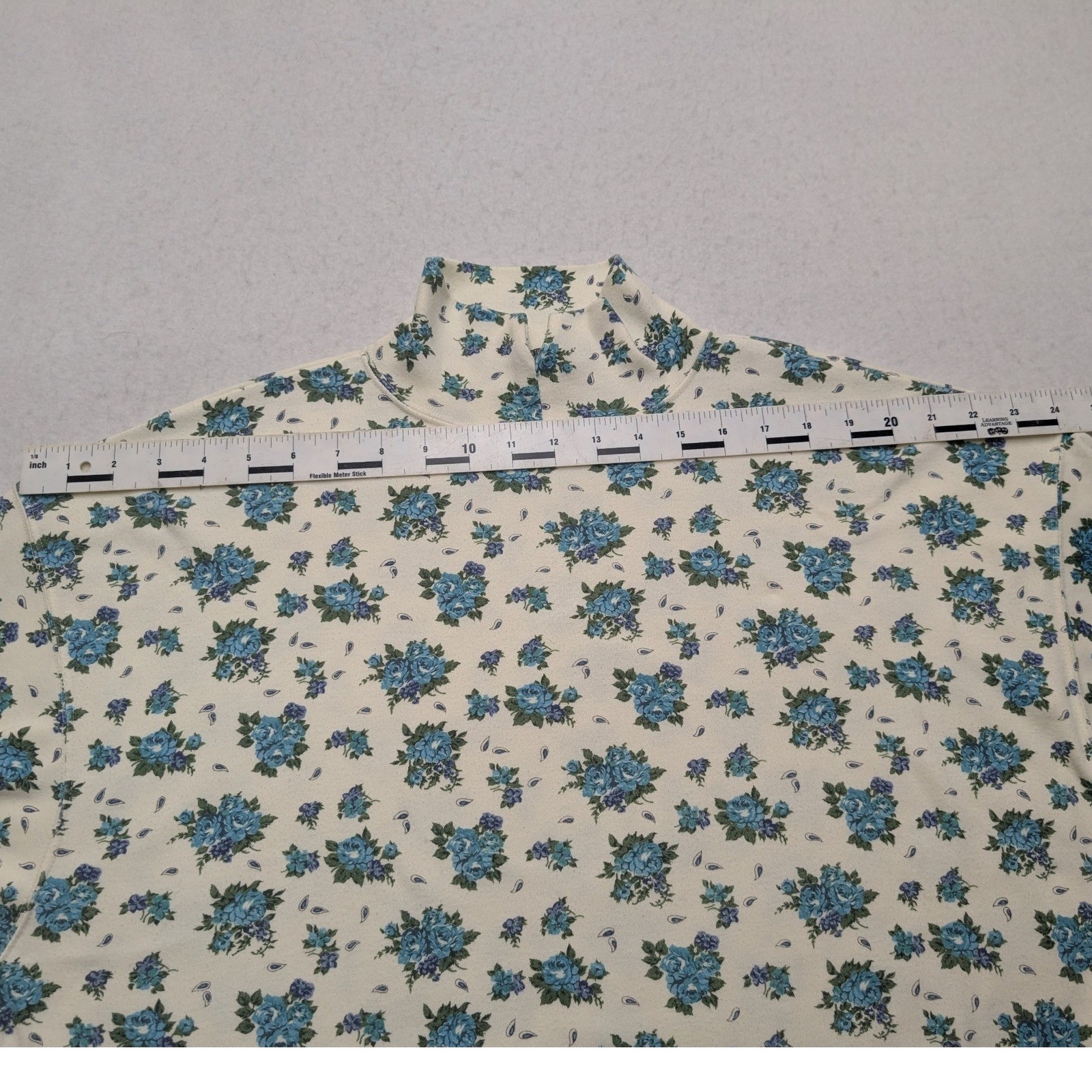 Vintage 90s Outback Red Floral Mock Neck Top Womens L Cream Blue Long Sleeve