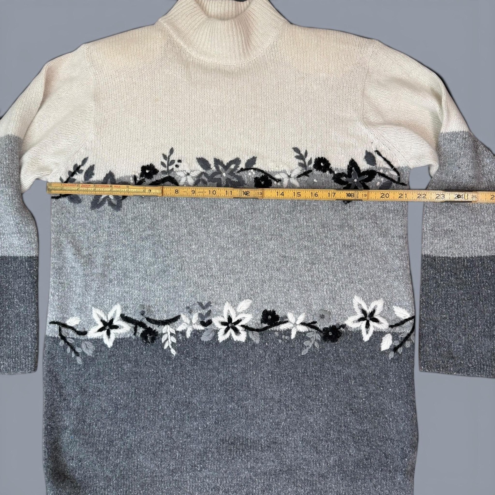VTG 90s Mock Neck Sweater Embroidered Angora Lambswool Silk Blend size medium