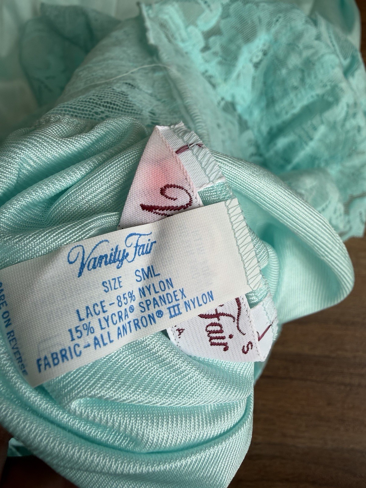 Vtg Vanity Fair Nightgown NWT Azure Mist Blue Lace Bodice Antron III Nylon S/M