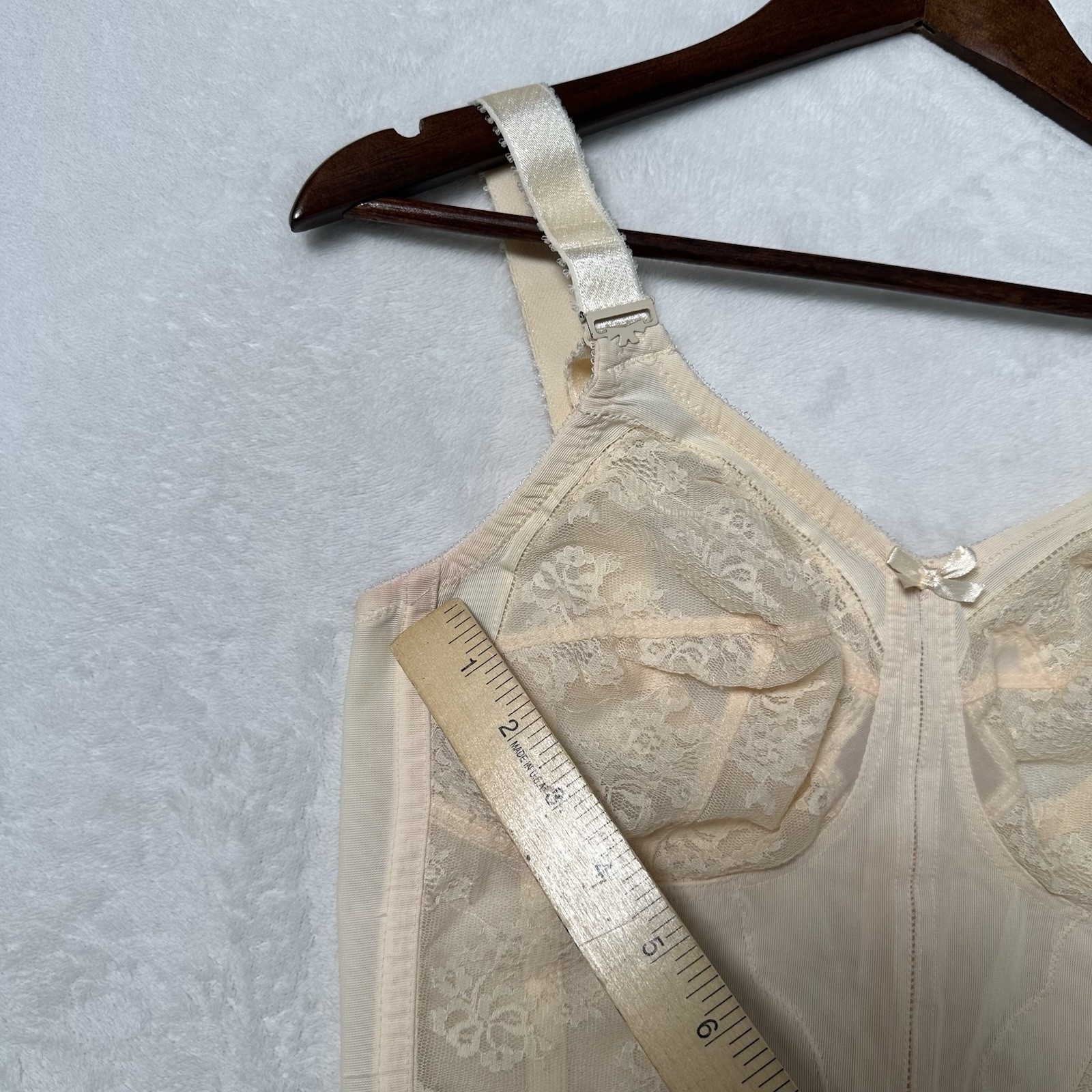 Vintage Bali 3300 Longline Bra 36D Lace Bustier Retro Pin-Up 1985
