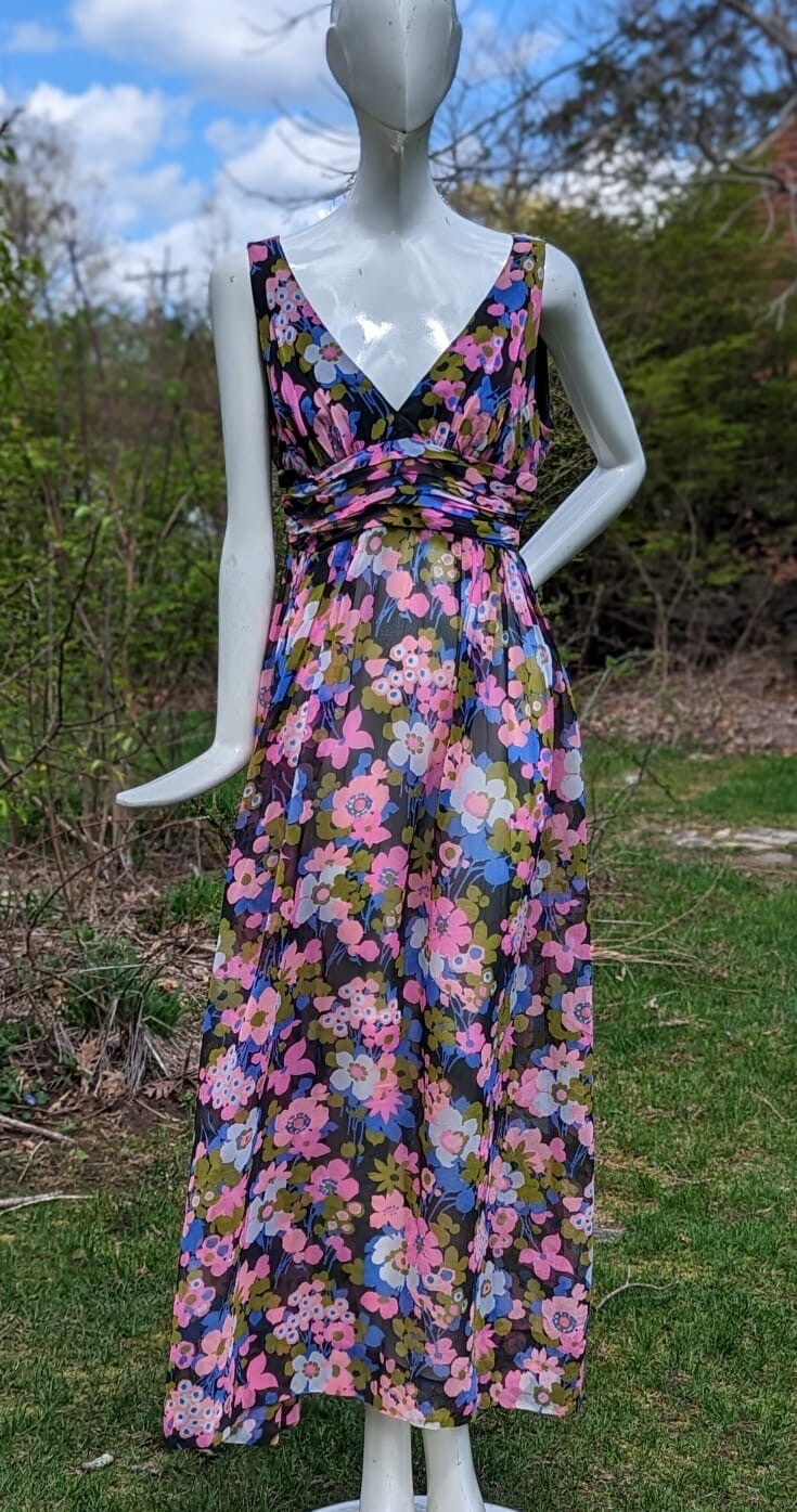 VINTAGE 1970’S FLORAL POLY CHIFFON LONG DRESS W BELTED WAIST