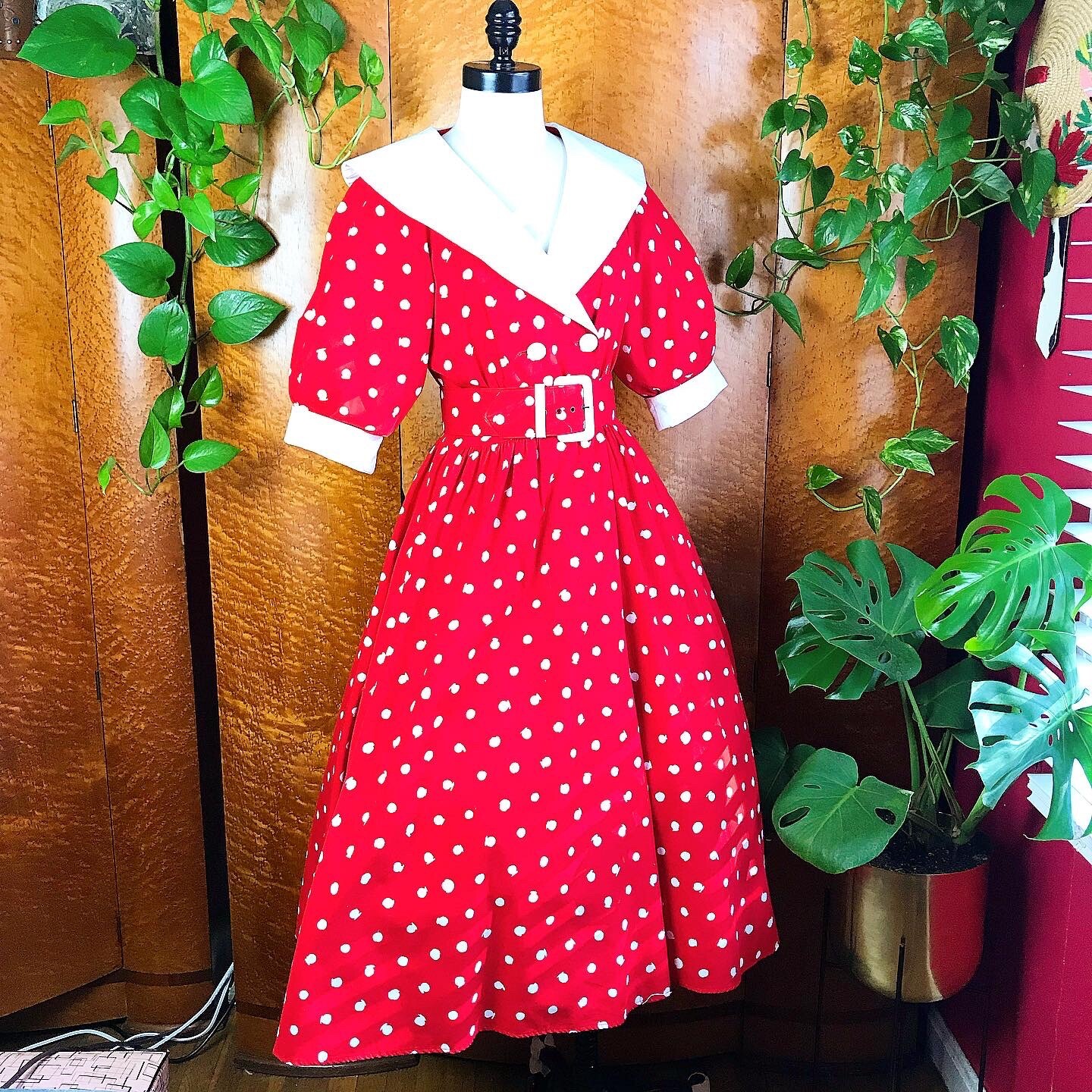 ABSTRACT POLKA DOTS 80’s 80s Does 50’s Style Vintage Red Double Breasted Dress S