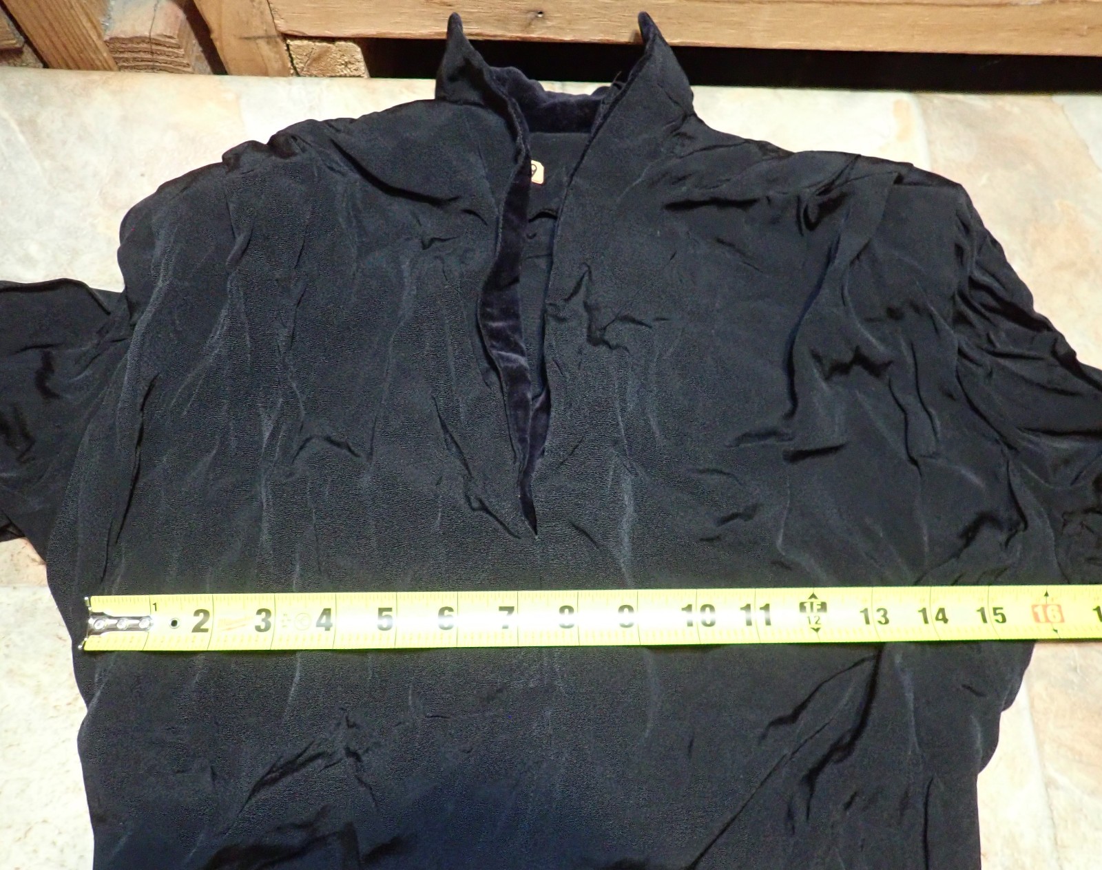 Rare Vintage 1950s 60s MCM Black Crepe Wiggle Cocktail Dress – Velvet Trim XS