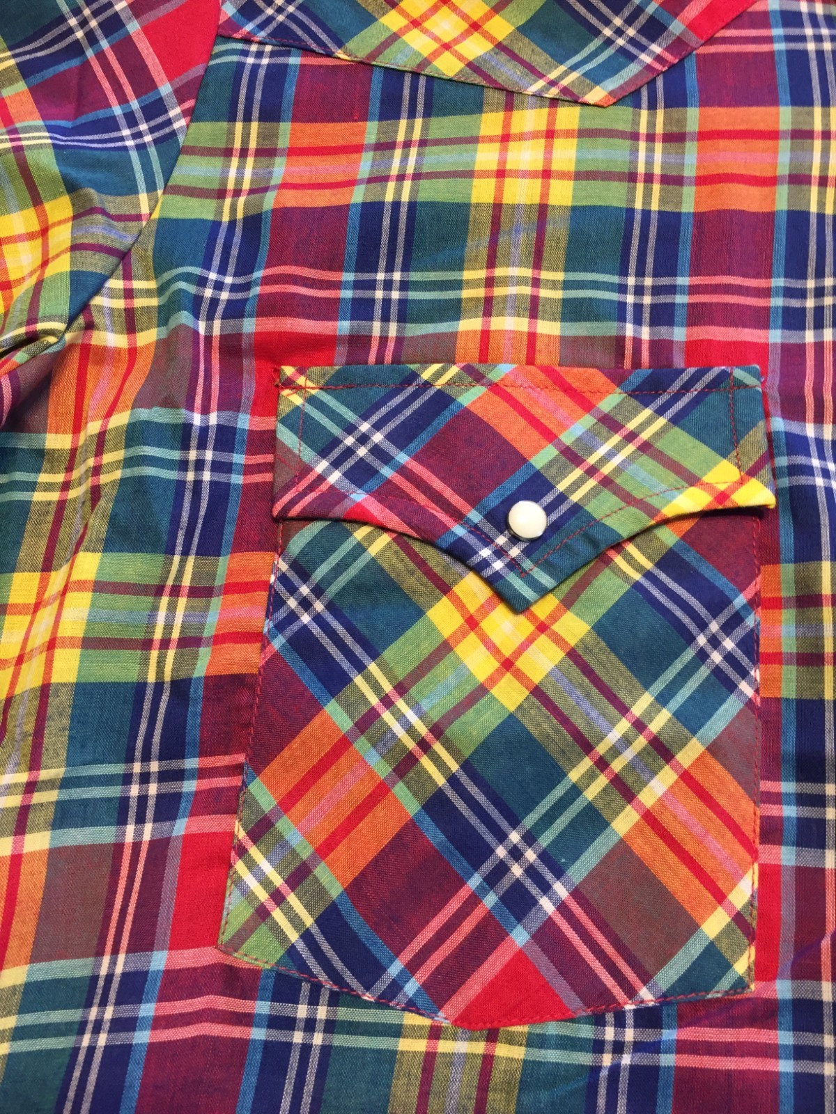 VTG Wrangler WESTERN WEAR Women’s Shirt,Colorful Plaid,Size Medium,Z