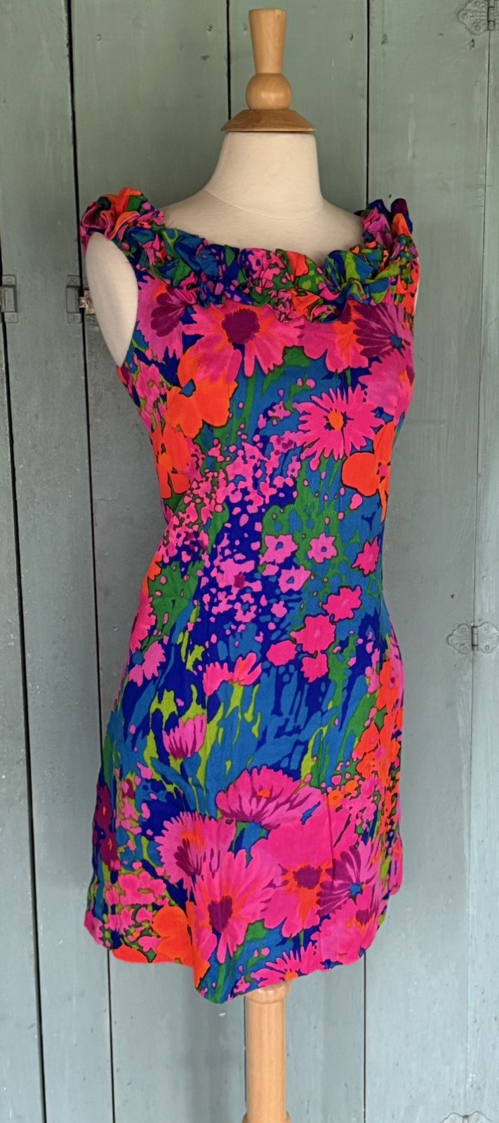 VTG 60s Liberty House Hawaii Barkcloth Mini Muumuu ShoulderRuffle Psychedelic 10