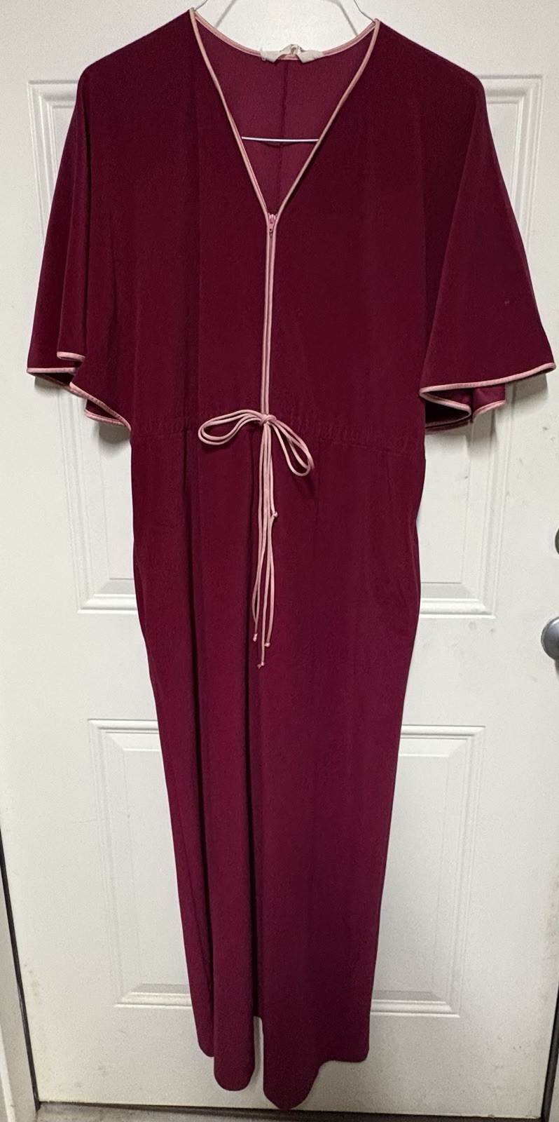VTG Vanity Fair Housecoat Robe Zip Front Velour Cinched Waist Raspberry Sz M