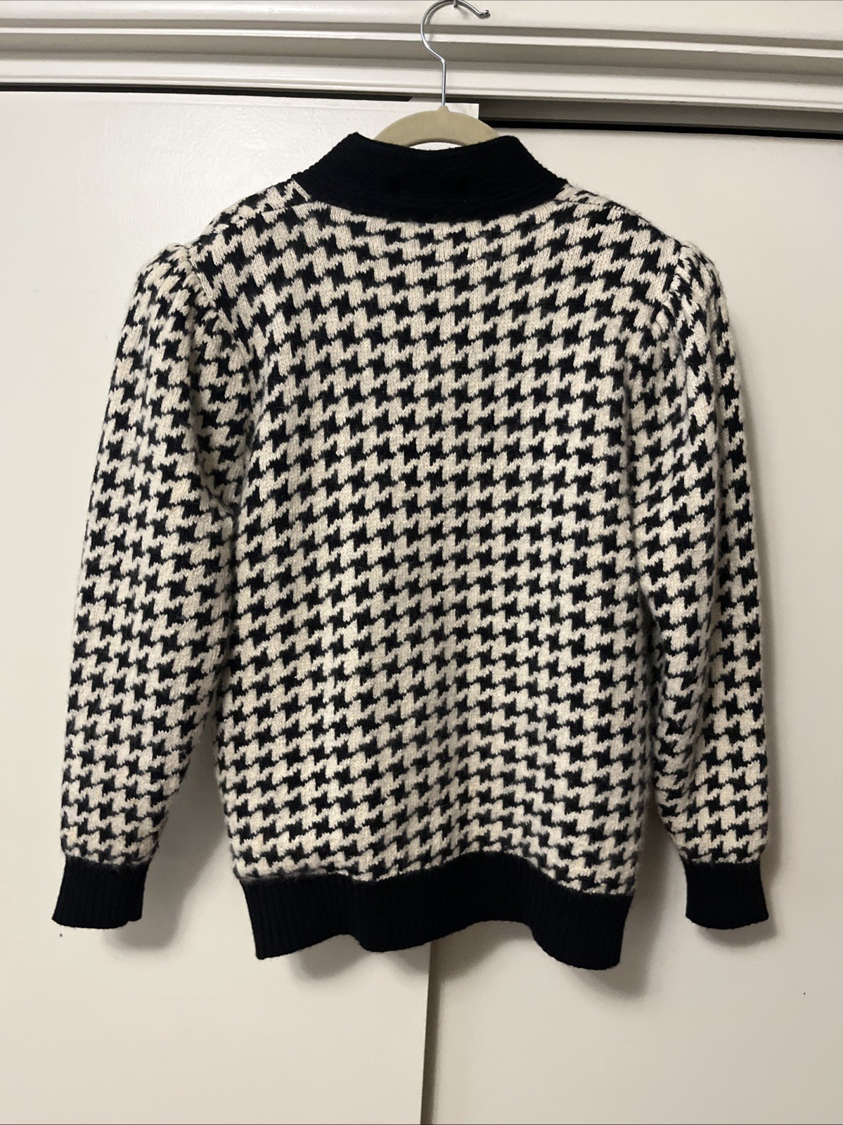 Magnolia Houndstooth Vintage 80s sz 10 shoulder pads elastic loop and button