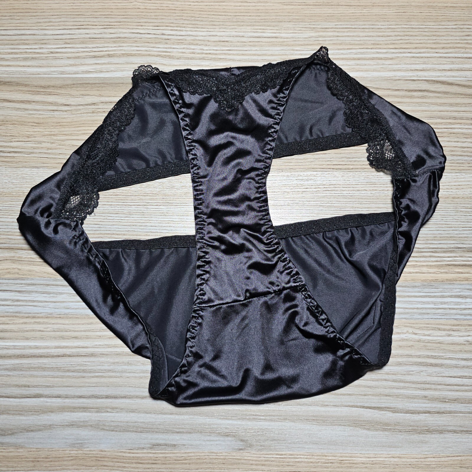 VTG Slippery Nylon Satin Panty Sissy Lace Glossy Black Brief Size 8 Hip 40-44″