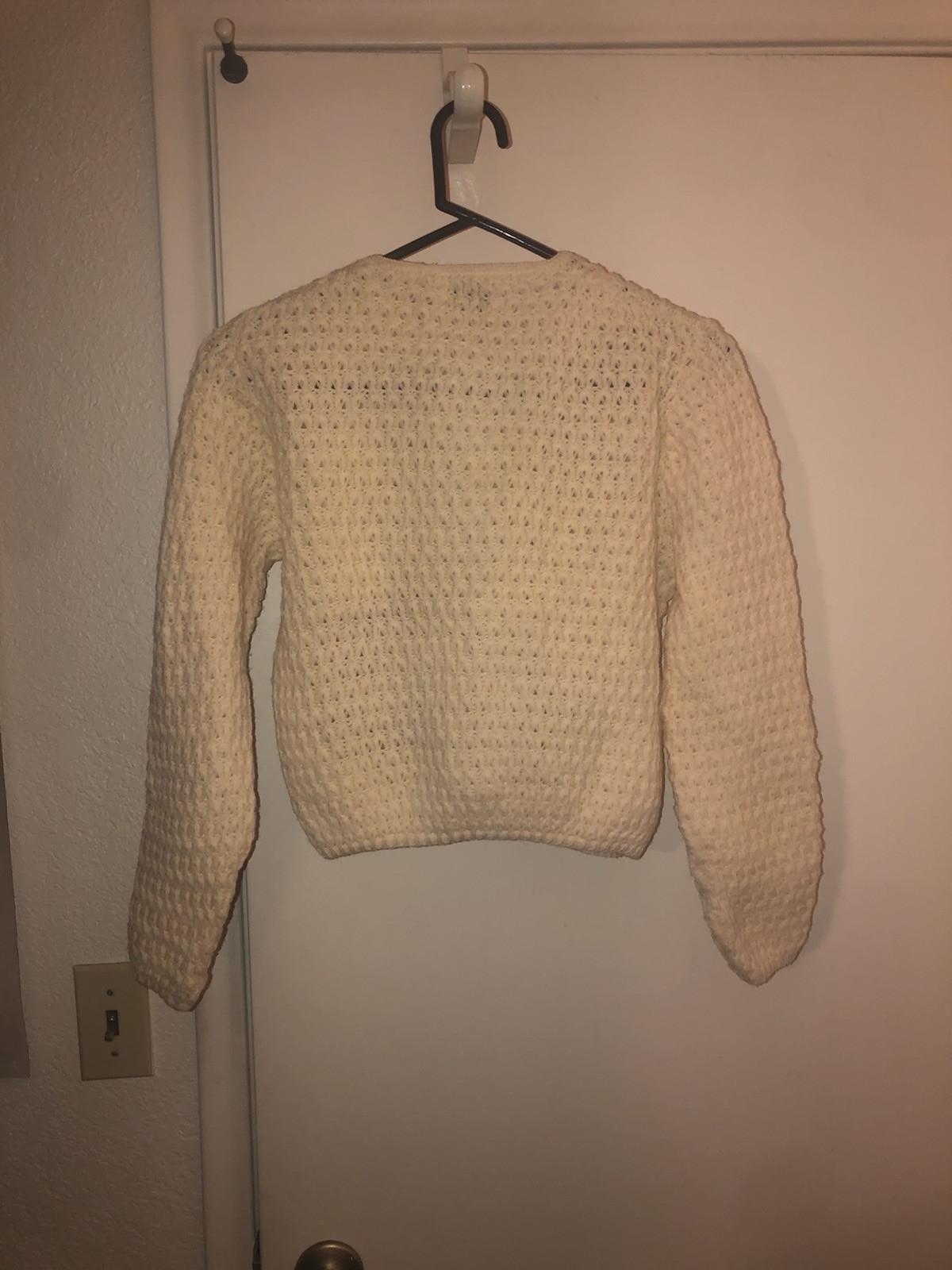 VTG 1960s Majestic 100% Wool Crotchet Knit Floral Cardigan Sweater Cottagecore