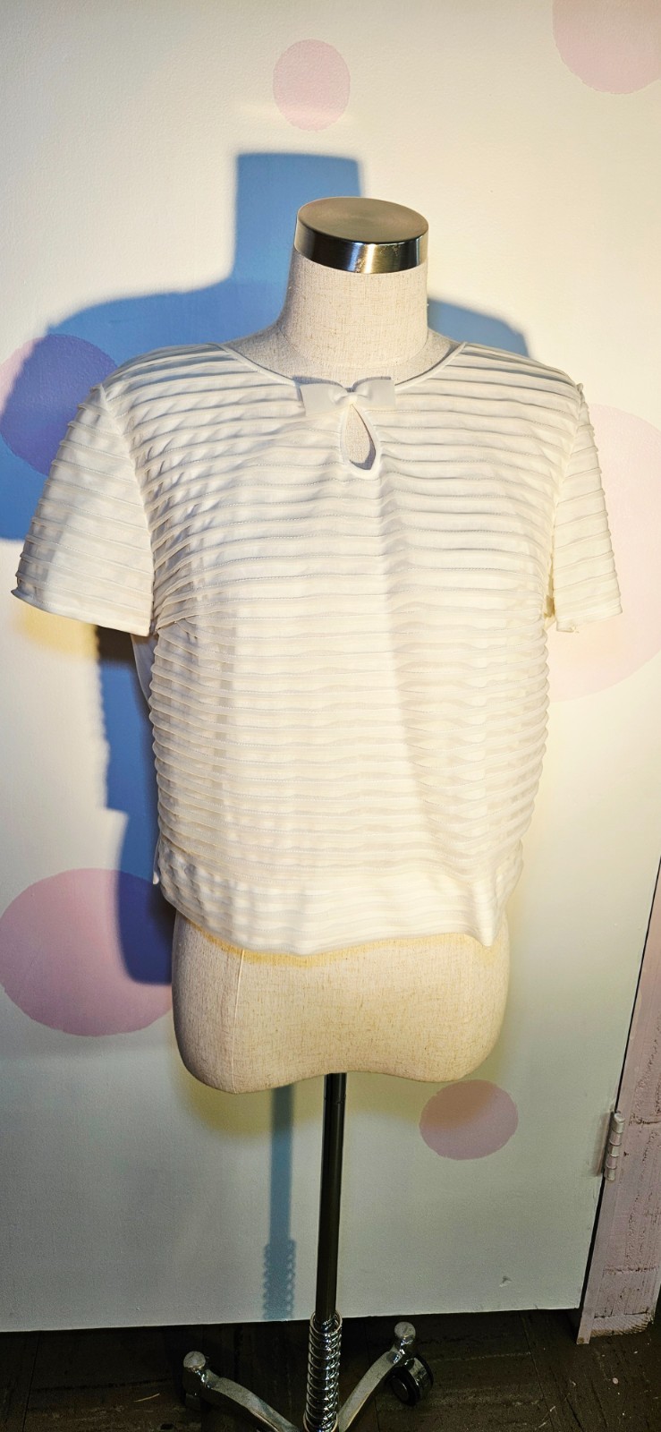Vintage 1950’s white Penny Potter Sheer pleated bow tie with back buttons Top